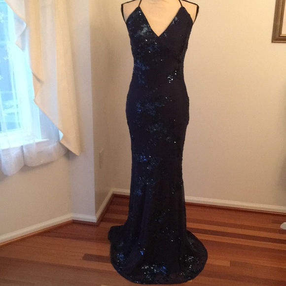 Lulus Dresses & Skirts - Lulus size large gorgeous formal